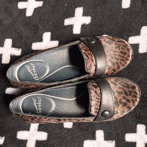 Dansko Olena Women's Loafers, Brown Cheetah Print
